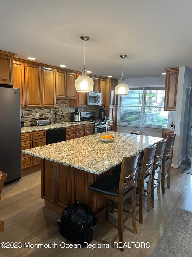 Building Photo - 85 E Water St