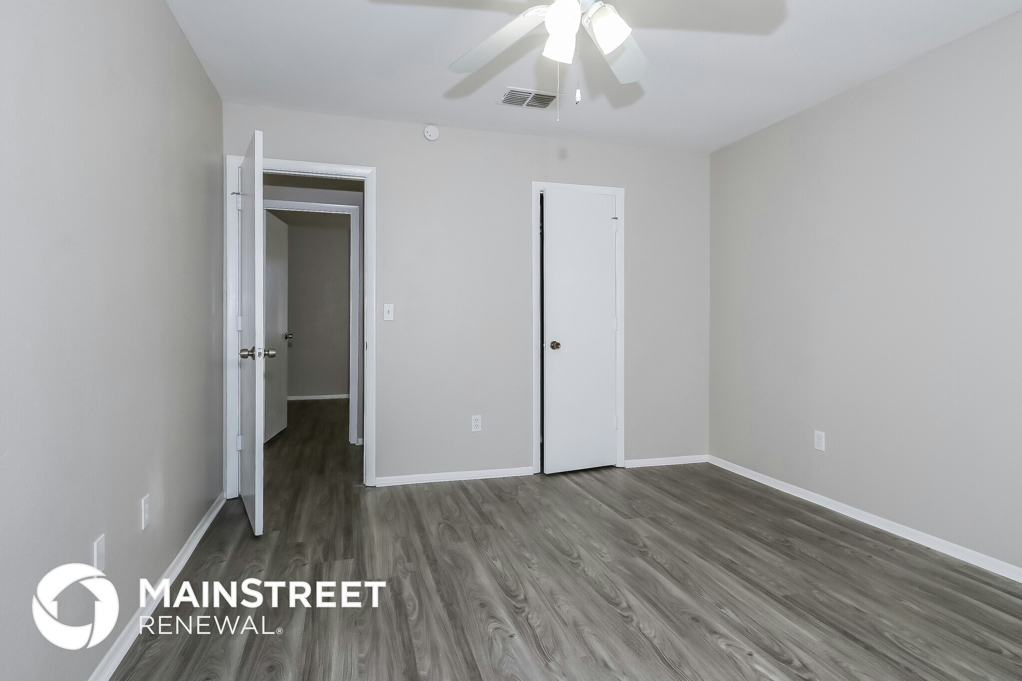 Building Photo - 2169 SE Shelter Dr