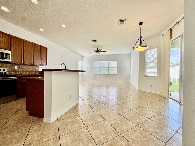 Building Photo - 4321 W Whitewater Ave