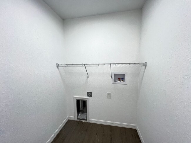 Building Photo - BEAUTIFUL 3 BD/2BA Home in Ocklawaha!!