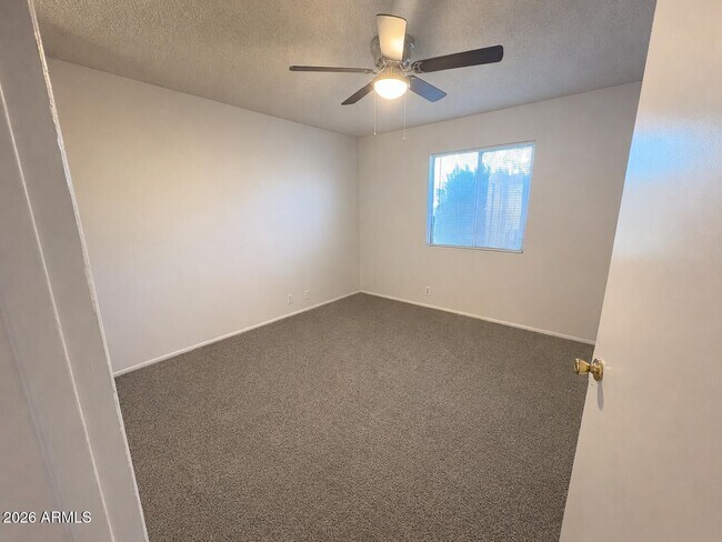 Building Photo - 2931 E Beck Ln