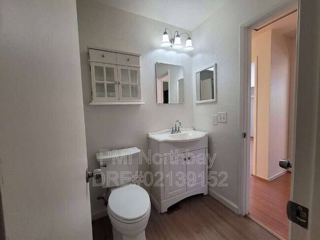 Building Photo - 2140 Woolner Ave