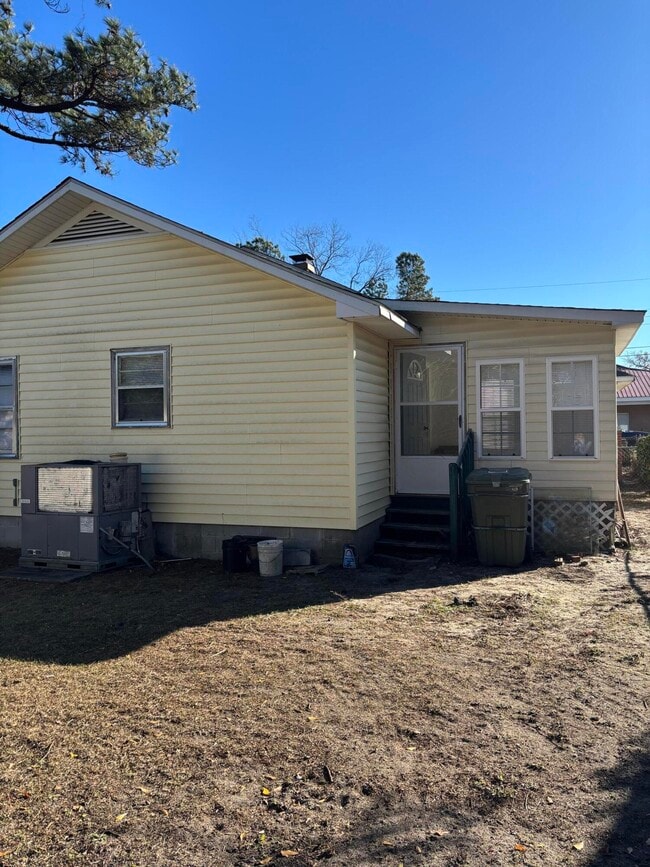 Building Photo - 107 Orange St