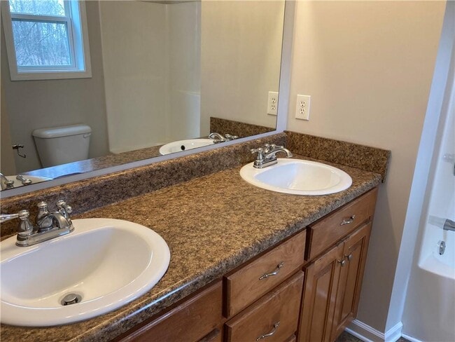 Building Photo - 273 Housley Dr