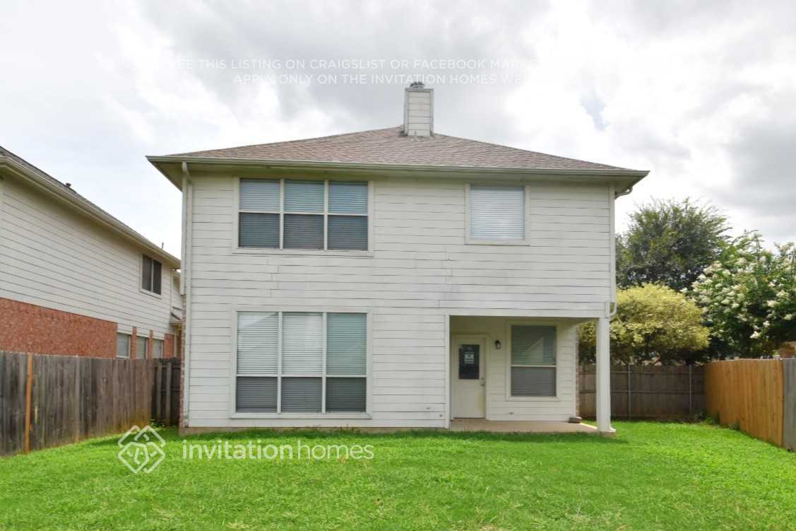 Building Photo - 11705 Ficus Dr
