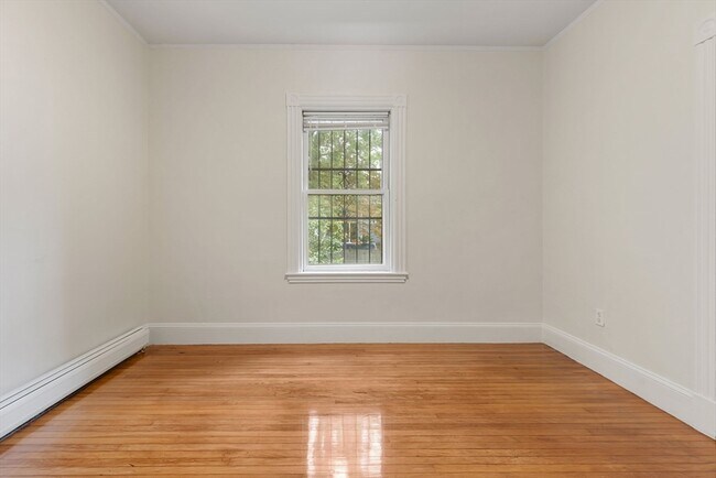 Building Photo - 247-249-249 Park St