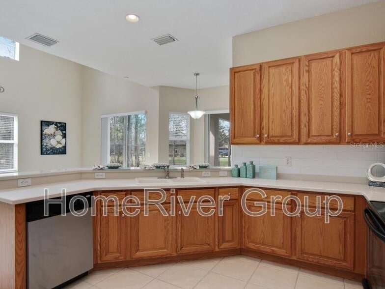 Building Photo - 6217 Bridleford Dr