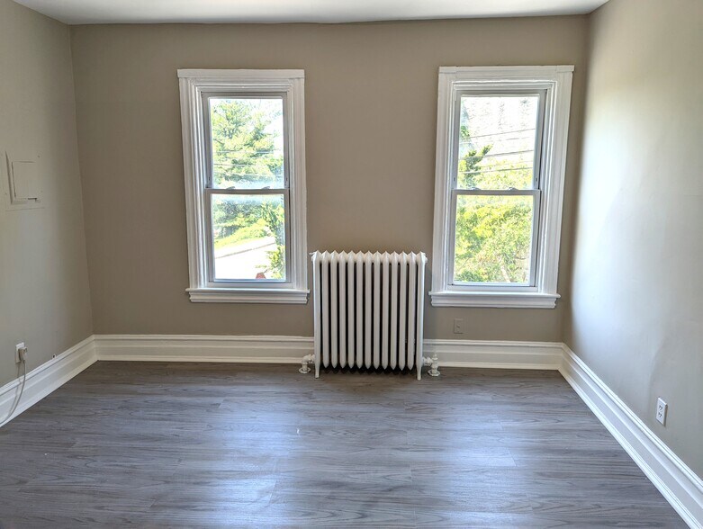 Building Photo - 139 S Lumber St