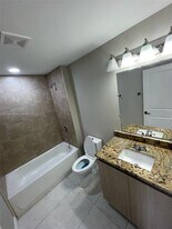 Building Photo - 815 NW 3rd Ave