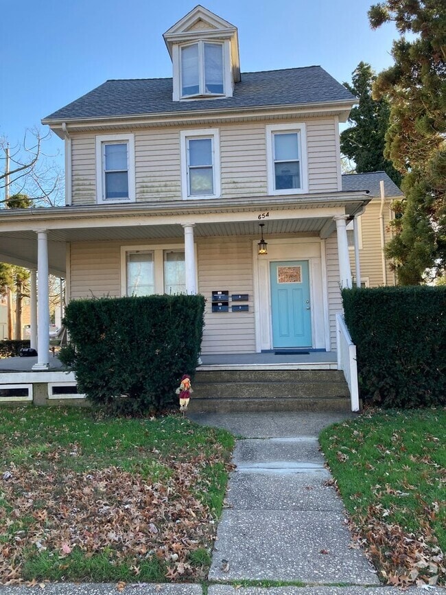 Building Photo - 1 Bedroom, 1 Bathroom Apartment In Havre d...