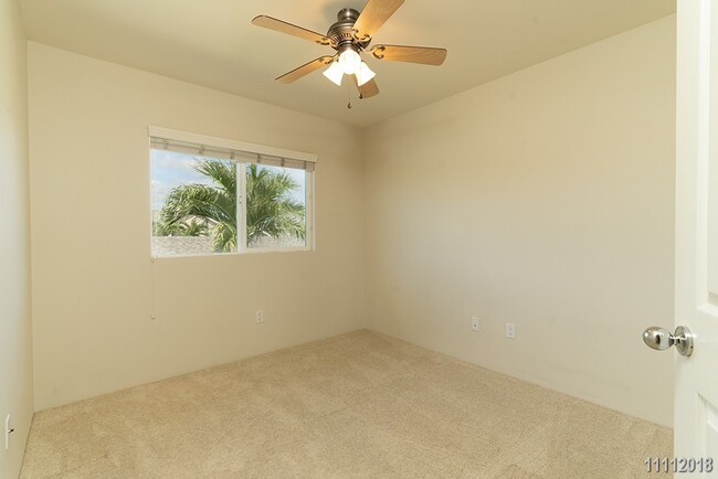 Building Photo - Fairways Edge, 3br/2.5ba w/yard (pets nego...