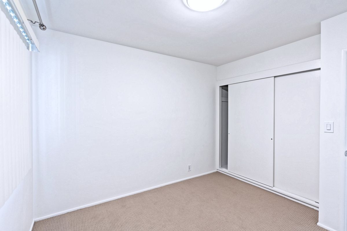 Building Photo - 1801 Fair Oaks Ave