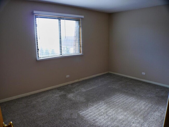 Building Photo - 4827 W 109th St