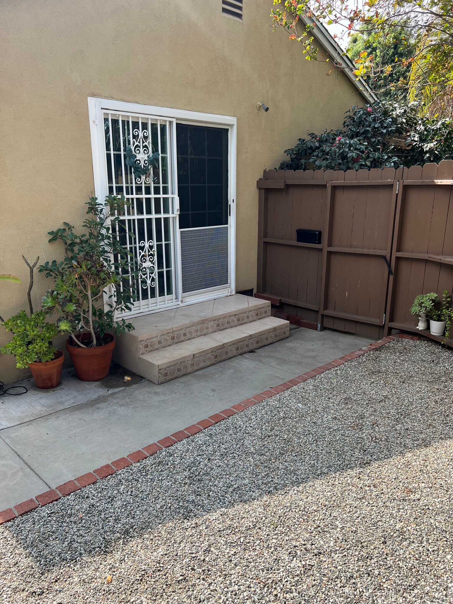 Building Photo - 9417 Tilmont St