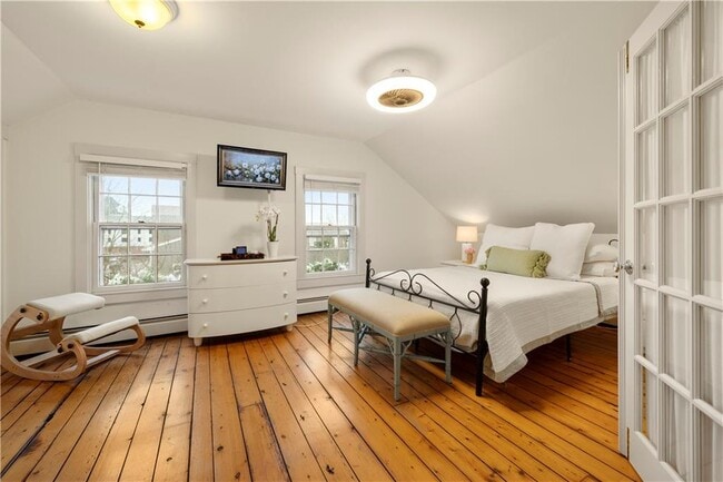 Building Photo - 35 Marsh St