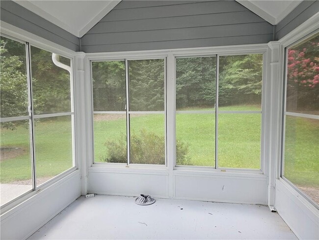 Building Photo - 2527 Waterstone Way