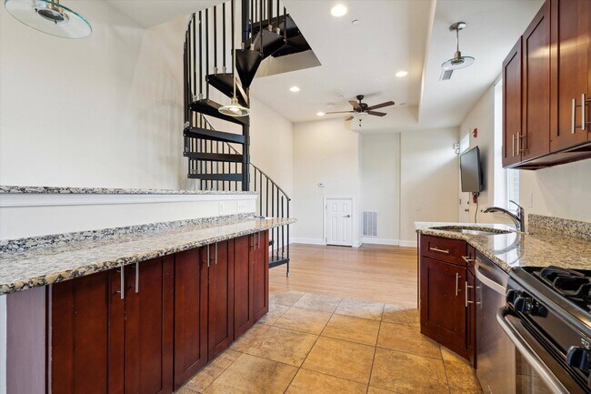 Building Photo - 1955 N 18th St