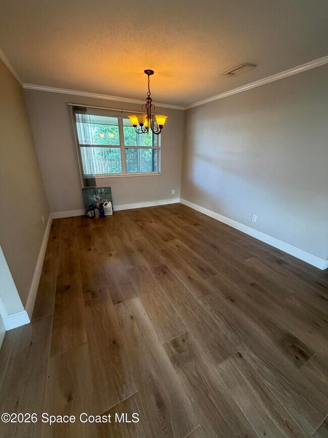 Building Photo - 2559 Locksley Rd