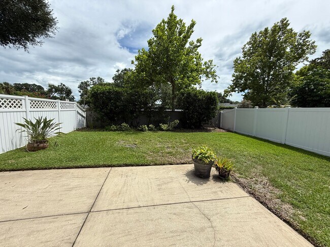 Building Photo - Charming 2-Bed, 2-Bath Home in The Reserve at the Crossings – Lake Mary Living at Its Best!
