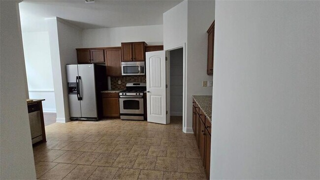 Building Photo - 2275 Copper Trail Ln NE