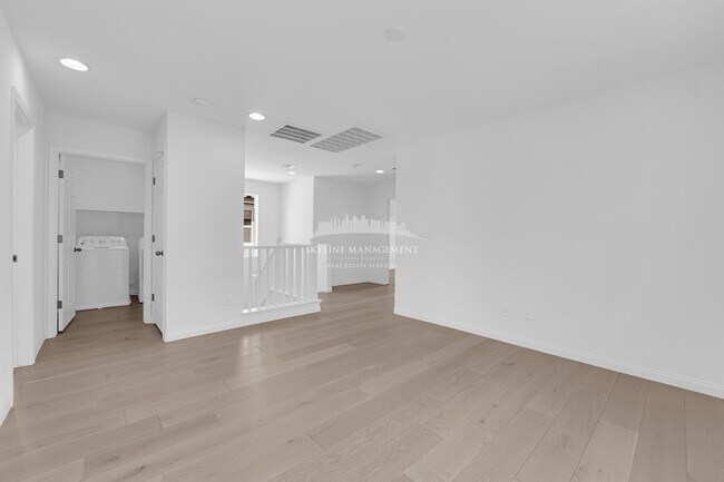 Building Photo - 4066 Painted Lady Ave