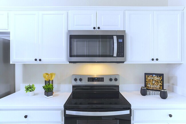 Building Photo - 1430 Evergreen Trl