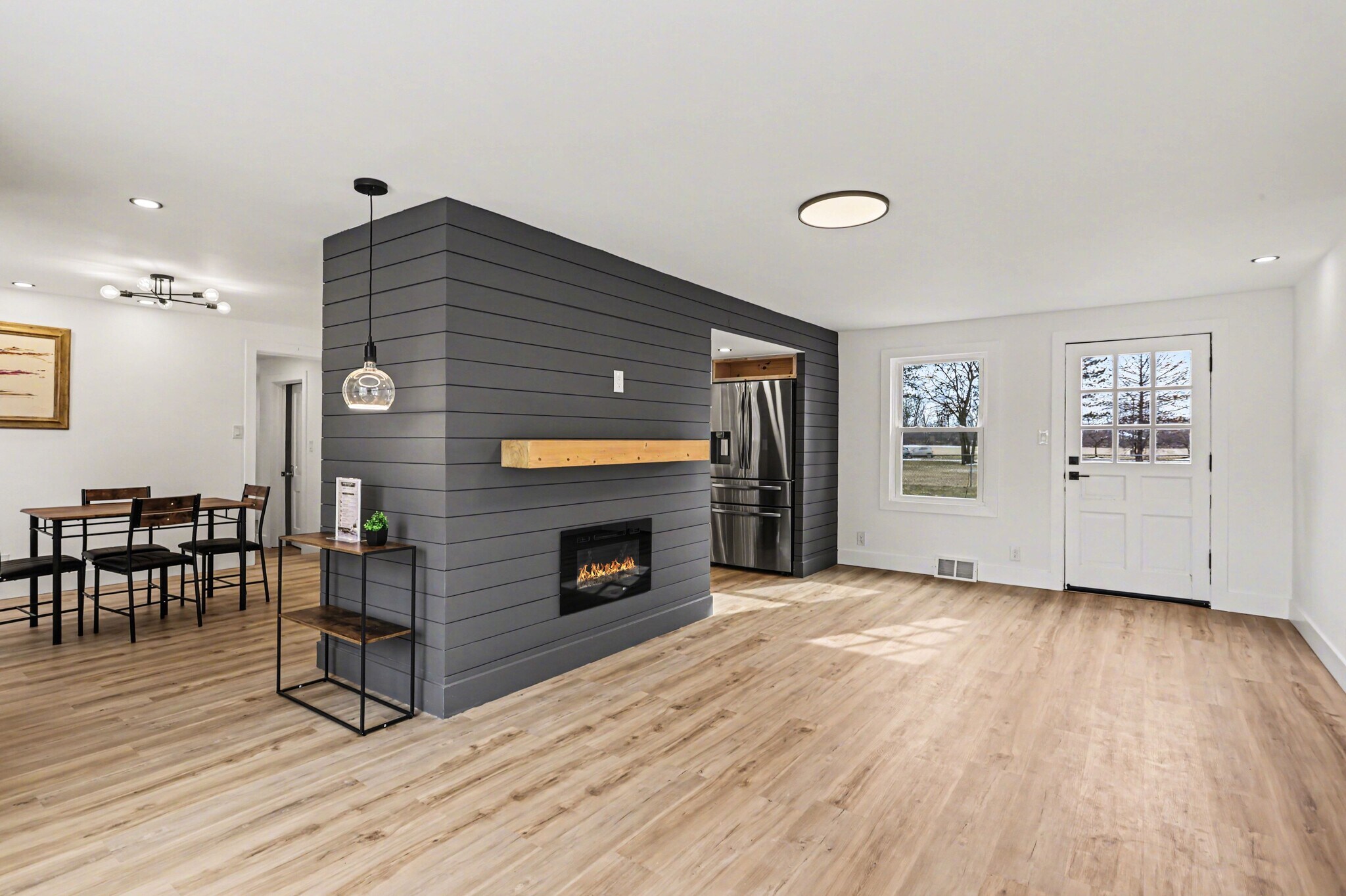 Living Room - 2705 McCarty Rd