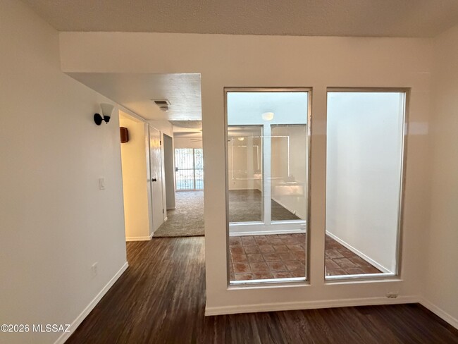 Building Photo - 2759 W Anklam Rd