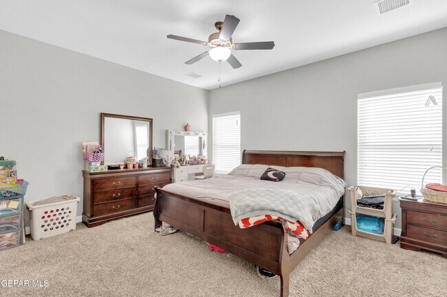 Building Photo - 412 Beech Tree Dr