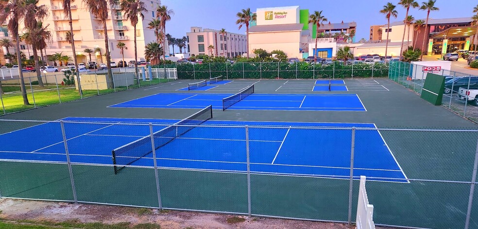 Pickle ball and tennis court - 130 Padre Blvd