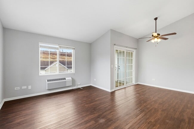 Building Photo - 2023 Silverstone Dr