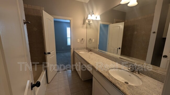 Building Photo - 2009 Moses Creek Ct