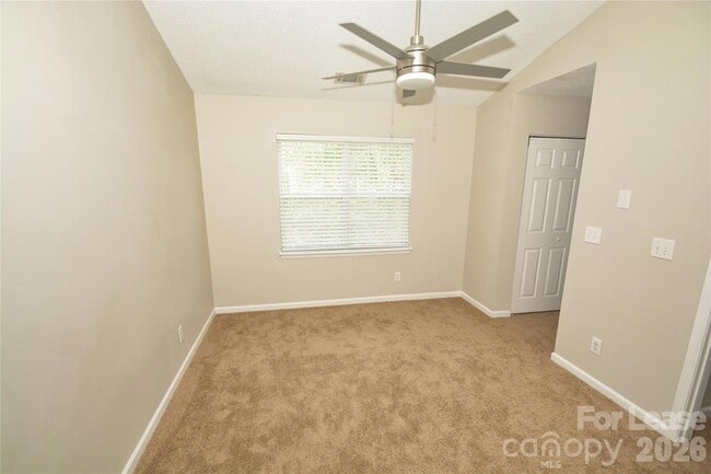 Building Photo - 605 Mountainwater Dr