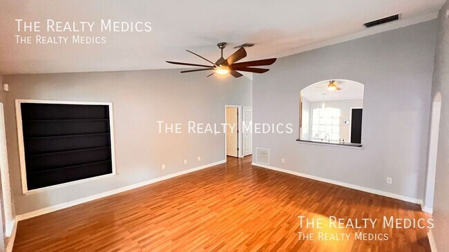 Building Photo - 2132 Falkner Rd