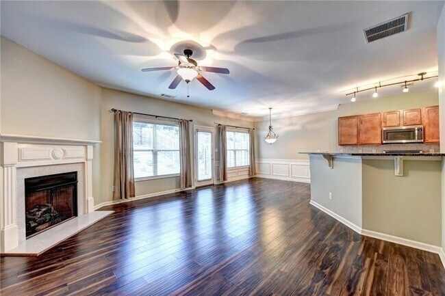 Building Photo - 6225 Apple Rose Dr