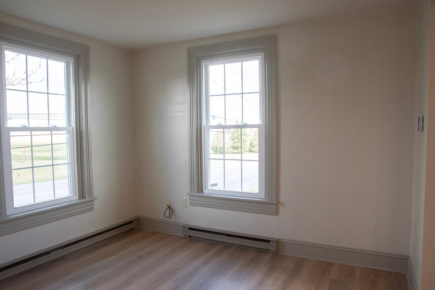 Building Photo - 2493 Mount Joy Rd