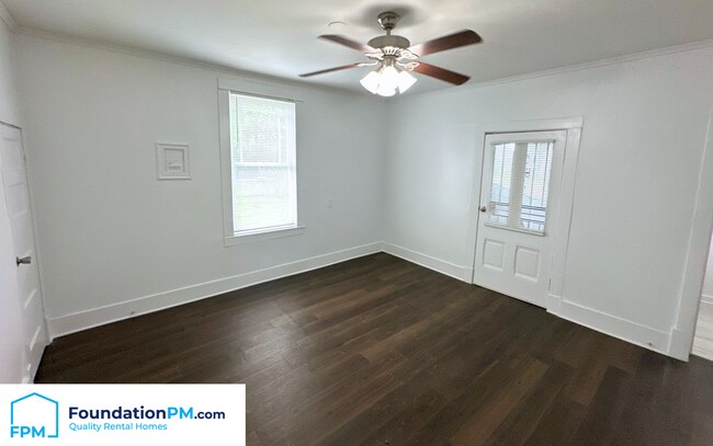 Building Photo - 1492 Faxon Ave