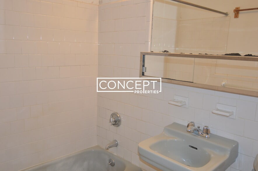 Building Photo - 50 Evergreen St