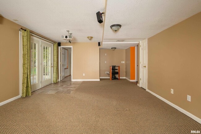 Building Photo - 4005 Raleigh Ave