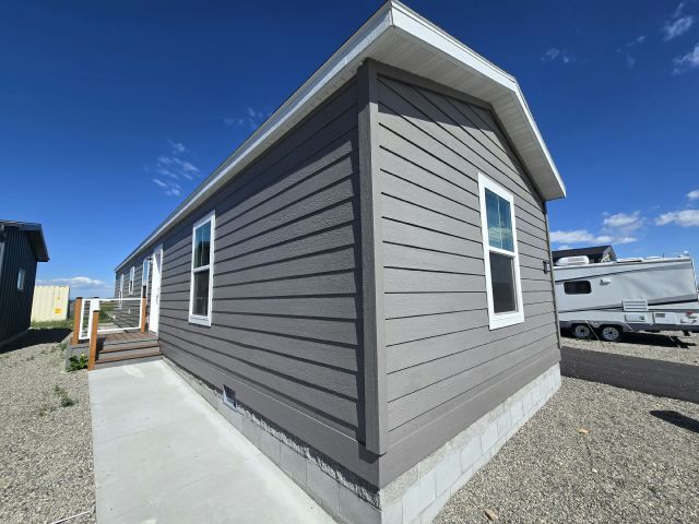 Building Photo - 389 Walleye Rd
