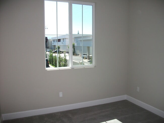 Building Photo - Newly Constructed Townhome for rent in Campbell