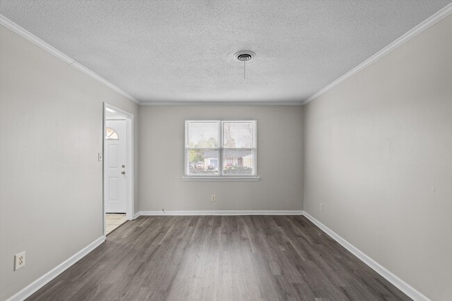 Building Photo - 119 Sunnywood Dr