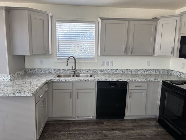 Building Photo - 11411 N 91st Ave