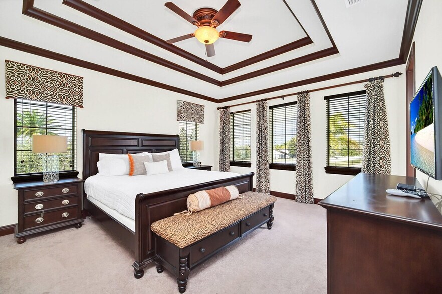 Building Photo - 970 Golden Bear Dr