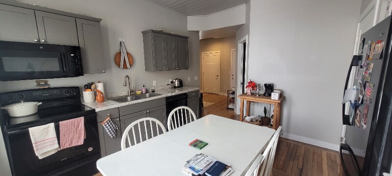 Building Photo - 219 Park Row