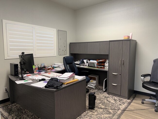 Building Photo - 2107 W 83rd St