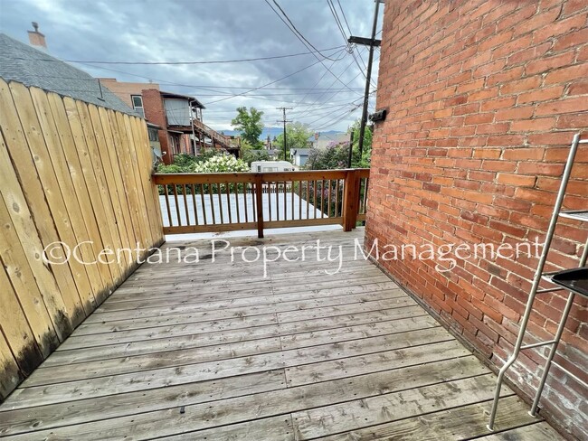 Building Photo - 214-214 S Excelsior Ave