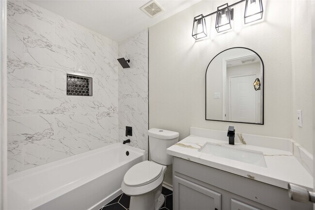 Building Photo - 1827 Cold River Dr