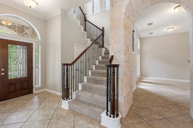 Building Photo - 6 Hithervale Ct