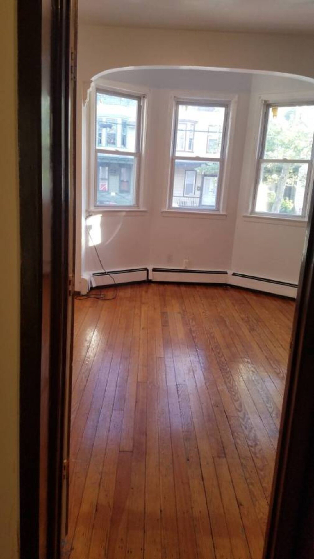 Building Photo - 256 Bowers St